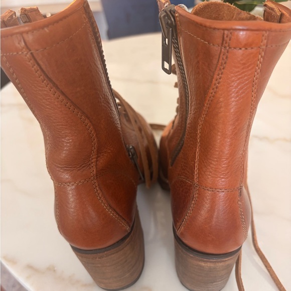 Freebird Brown Lace Up Leather Boots—Cavelier - Picture 4 of 5